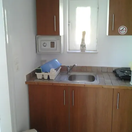 Robin's Nest Apartment