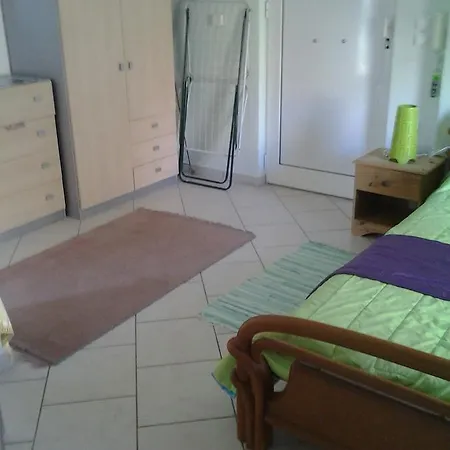 Robin's Nest Apartment *